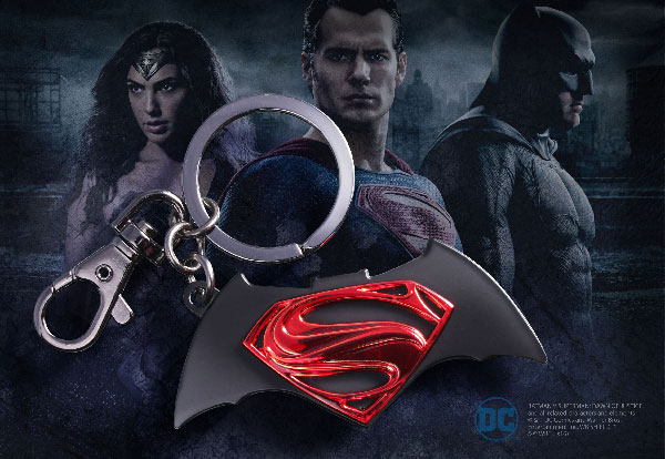 DC - Batman VS Superman Logo llavero DC - Batman VS Superman Logo llavero
