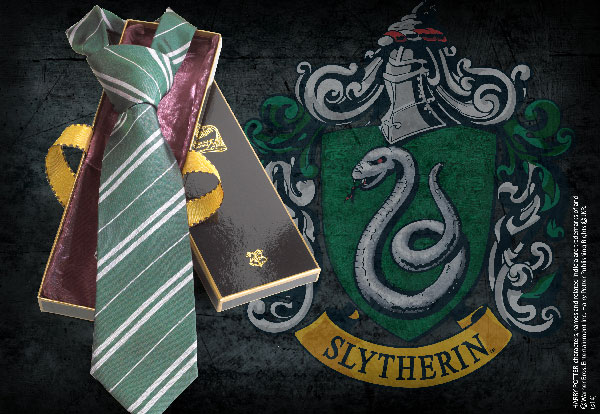 Slytherin 100% Silk Necktie - Harry Potter Slytherin 100% Silk Necktie - Harry Potter